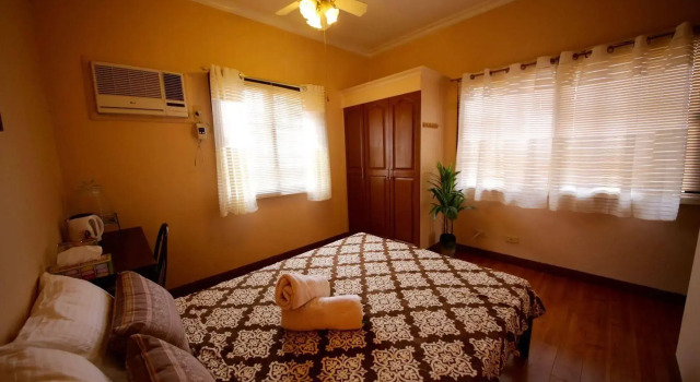 Dee Guesthouse - White Sands, Boek Hotel Lapu-Lapu City 