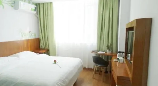 Vatica HuNan YueYang Yueyanglou District Dongmaoling Walking Street North Fu Road Hotel