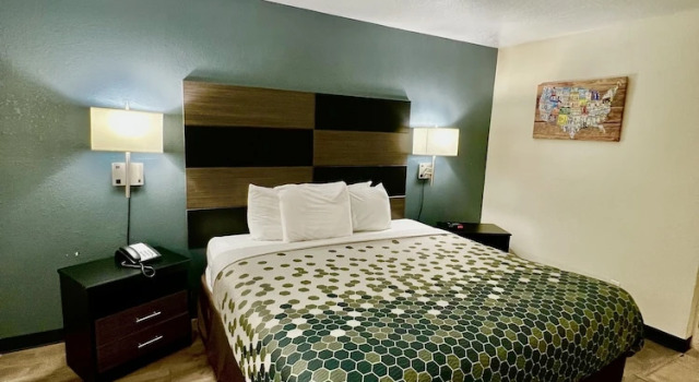 Двухместный люкс Econo Lodge Inn & Suites Downtown San Antonio
