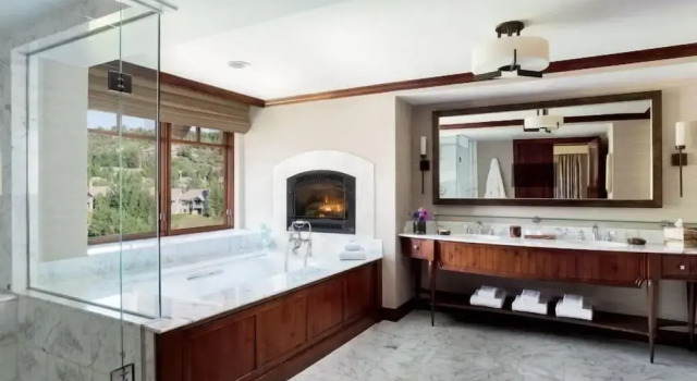Bachelor Gulch Ritz-carlton 2 Bedroom Mountain Residence With Ski in, Ski out Access, Hot Tub, and Full Service Spa