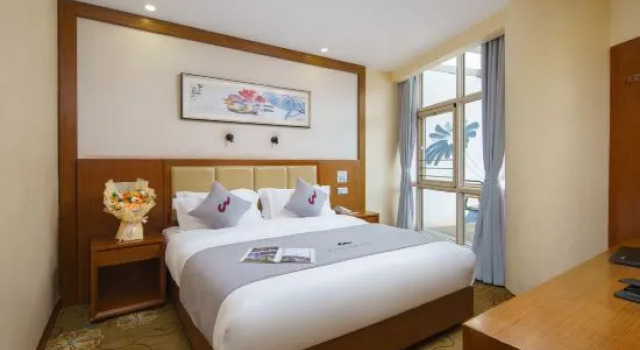 Люкс Gaoyuan Mingzhu Hotel (Kunming Changhong Road)