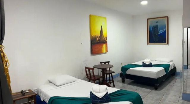 Hotel Gardner, Boek Hotel Puerto Ayora 