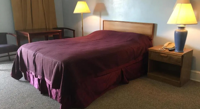 Номер Standard Economy Inn