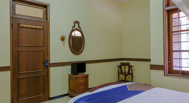 Economy Zimmer SPOT ON 1767 Villa Anggur Panderman