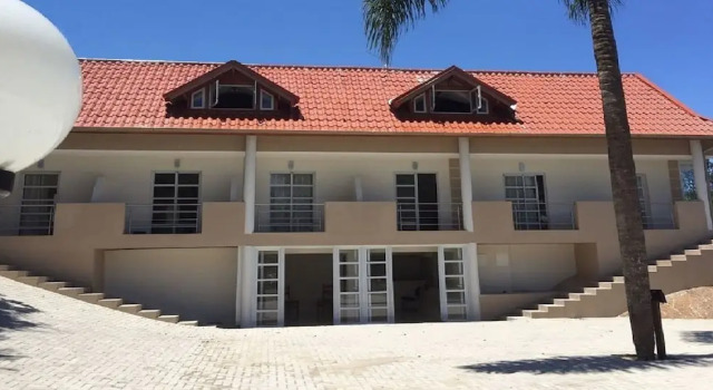 Casa Figueira na Pedra - SPA Suites, Забронировать Отель Lagoa da Conceicao Флорианополис