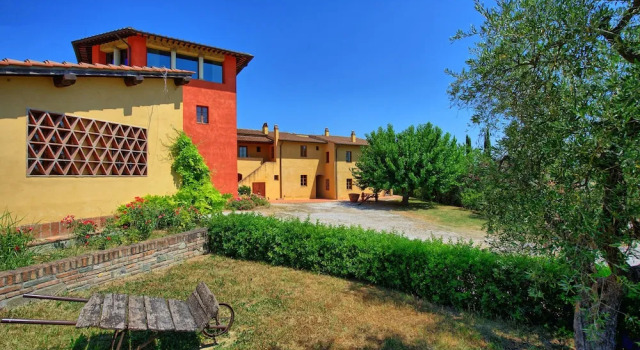 Borgo Di Vinci, Book Hotel Vinci 