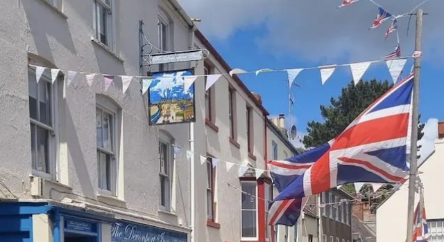 Boutique Luxury Bell Tent Near Torpoint, Buchen Sie Boutique Torpoint Cornwall
