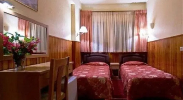 Трёхместный номер Standard Hotel Bitouni