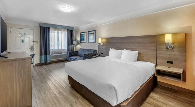 Двухместный люкс Quality Inn Near Lake Marble Falls