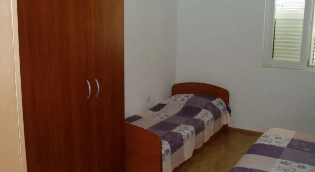 Apartments Biondić / One Bedroom A2+1 D, Book Apartment Hotels in Kvarner with Breakfast, Breakfasts