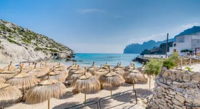 Barques 2, Book Villa Cala de Sant Vicenc Majorca