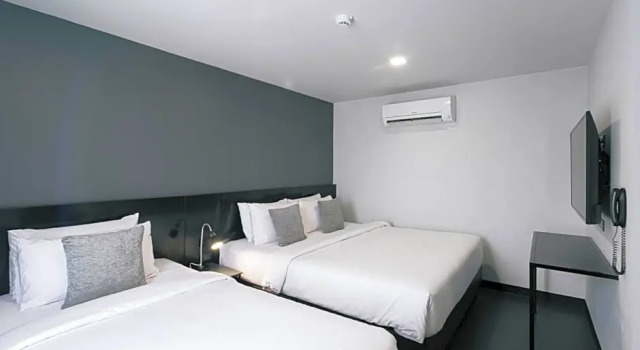 Номер Deluxe CREW Hotel