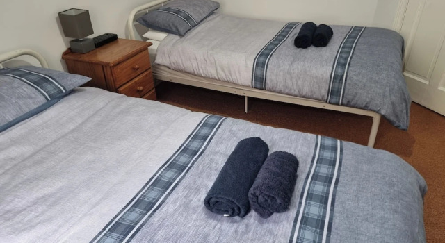 Коттедж 3 Bedrooms - Sleep 7 - Garden - Private Parking