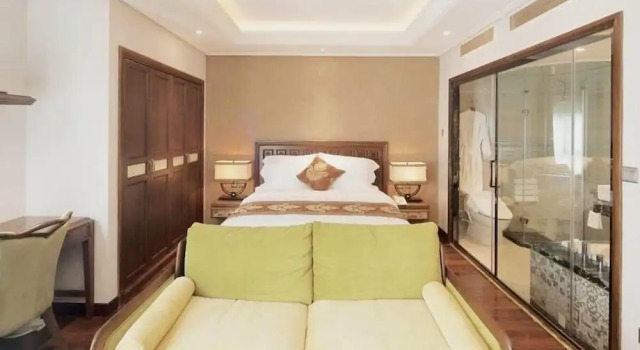 Люкс JB Serviced Apartment