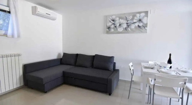 Terrace Flat 300 mt From Beach