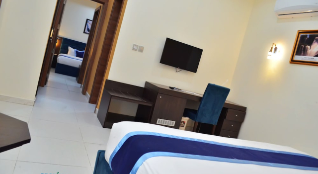 Standard Familie Zimmer 2 Schlafzimmer mit Stadtblick Proxima Centauri Hotel