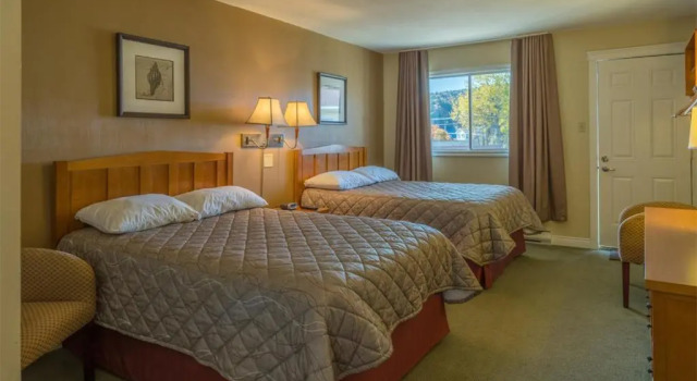 Standard- firedobbelt værelse Alpine Motor Inn