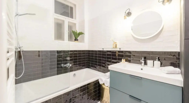Opera I - 1BR / Sleeps 4 / Netflix + Nespresso (HJ01), Забронировать Отель Будапешт 