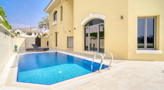Вилла Beachfront 5BR Villa w Private Pool at the Palm