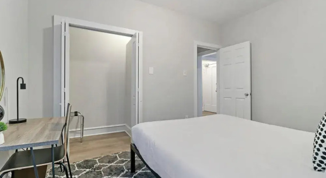 Апартаменты Classic Spacious 2BR Near Dining - Touhy 1S
