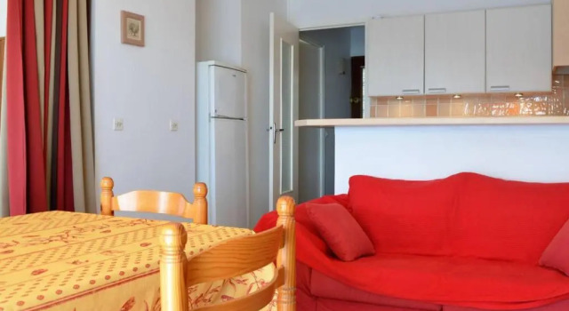 Appartement Le Lavandou, 2 pièces, 4 personnes - FR-1-251-258