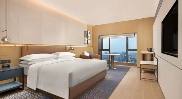 Двухместный номер Superior с видом на город Отель Four Points by Sheraton Chengdu Chunxi Road