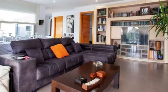 House Ibiza Lentini Carlentini, Забронировать Отель Монт Барбат Провинция Жирона