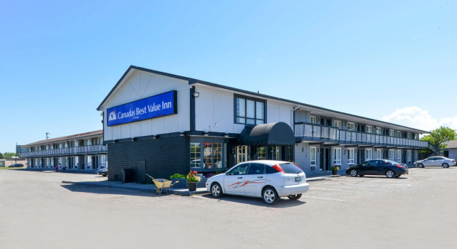 Canadas Best Value Inn, Varaa Hotelli  