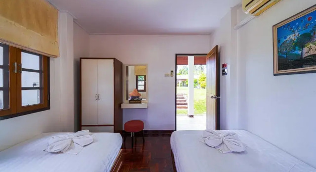 Oceanfront 6 Bedroom Twin Villas OV6