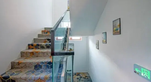 Moye Mountain House, Rezerwuj Hotel Hotele 3-gwiazdkowe w Libo, 3*
