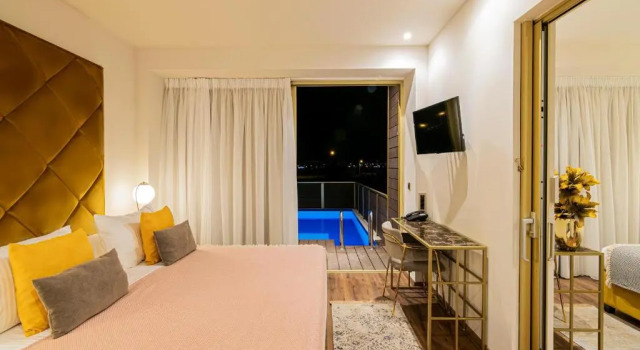 Люкс Golden Suites & Spa