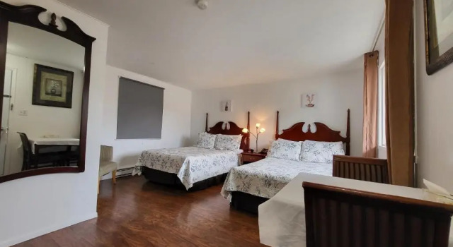 Четырёхместный номер Standard Motel Deblois