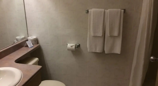 Четырёхместный номер Economy Coastal Inn Sackville
