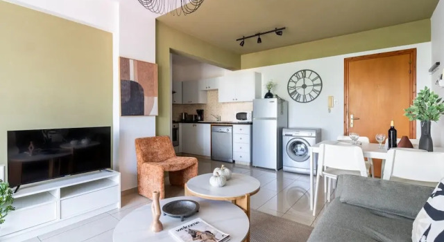 Odin 1-Bedroom Apartment in Larnaca, Book Apartment Larnaka Larnaca Region