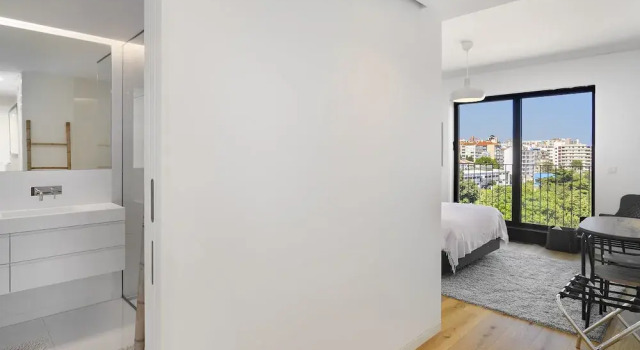 History and Comfort Luxurious Living in Benfica, Забронировать Апартаменты/квартира Бенфика Лиссабон, рядом с Колежиу-Милитар/Луш