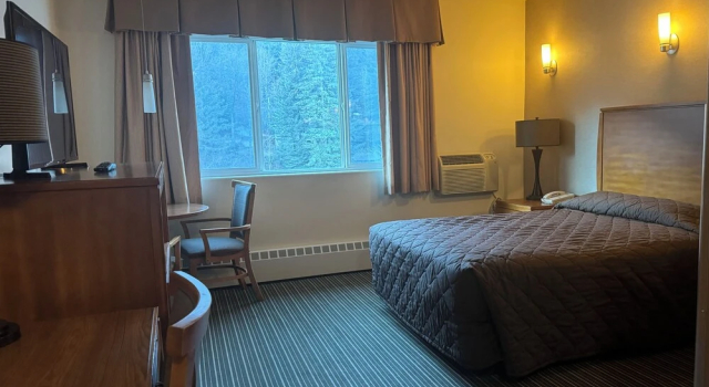 Двухместный номер Deluxe Breeze Inn Hotel & Motel