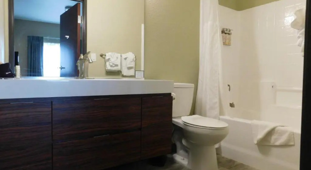 Люкс Deluxe Island Suites