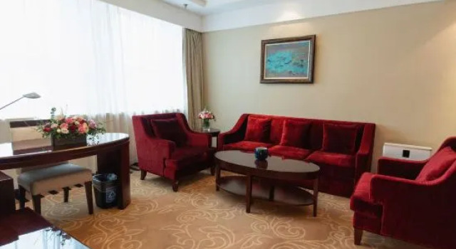 Люкс Business Jiuzhou Tongqu Hotel