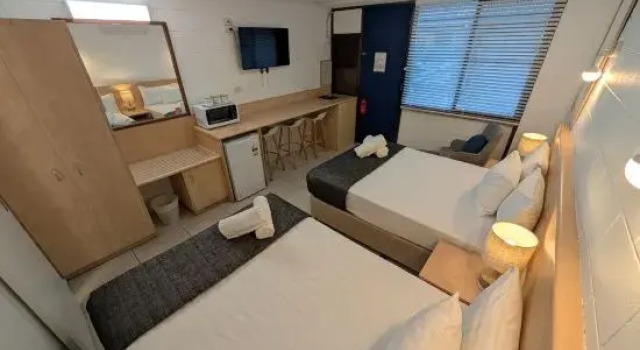 Четырёхместный номер Standard Moffat Beach Motel Caloundra