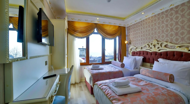 Nayla Palace Hotel