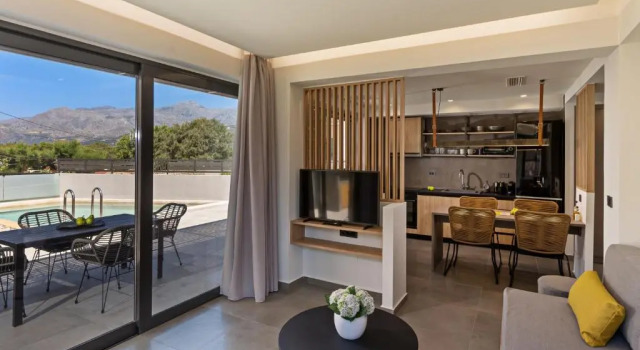Вилла Paligremnos Residences, a Beachside Retreat, By ThinkVilla