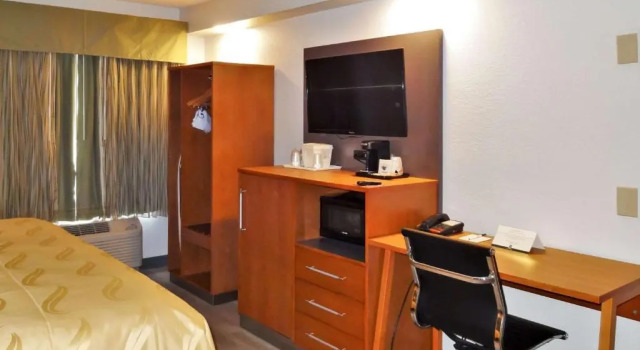 Номер Standard Quality Inn & Suites Raleigh North