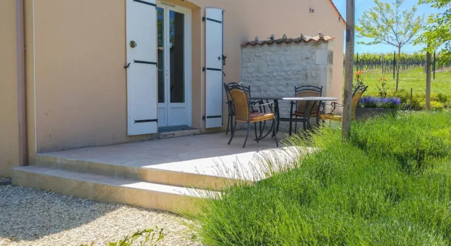 Коттедж Classic Chic Apartment in Segonzac With Swimming Pool