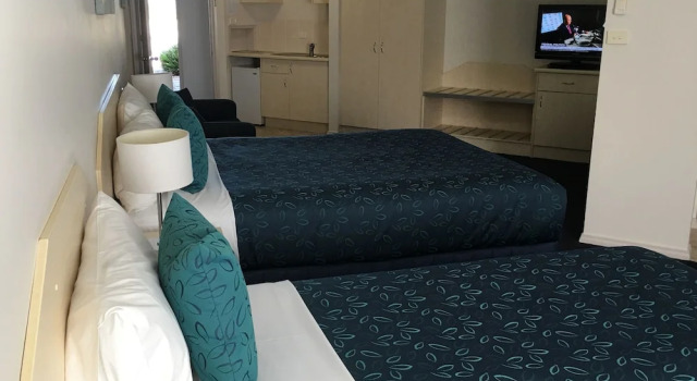 Семейный номер Standard Цокольный этаж Tuckerbox Motor Inn