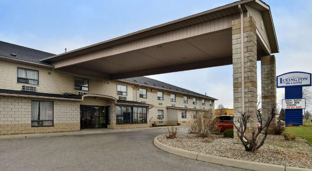 Номер Standard Lexington Inn & Suites-Windsor