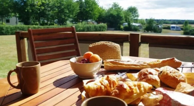 Тент Camping La Ferme de Lann Hoedic