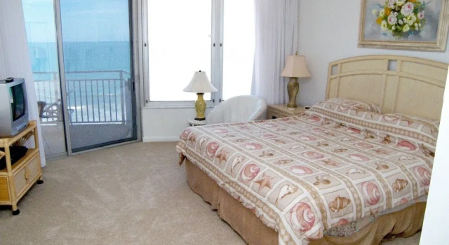 Surfside Club, Book Hotel Hoteller i Ormond-by-the-Sea med parkering, Parkering