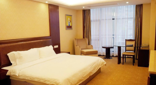 Xinlongcheng Hotel, Boek Hotel Hotels in Guangdong met parkeren, Parkeren