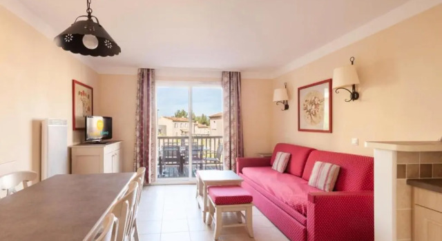 Les Coteaux de Pont Royal en Provence - maeva Home - Maison 3 Pièces 6 Perso 77, Забронировать Апартаменты/квартира Отели Буш-дю-Рон с парковкой, Парковка