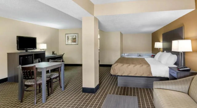 Люкс Quality Inn Hillsville